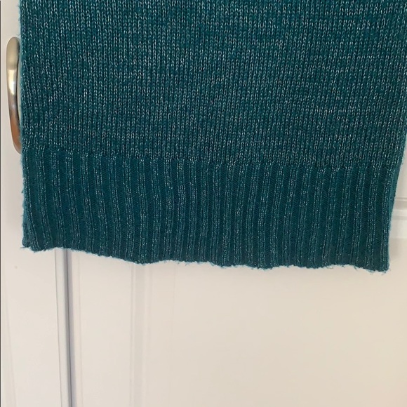 Sweater - Picture 5 of 8